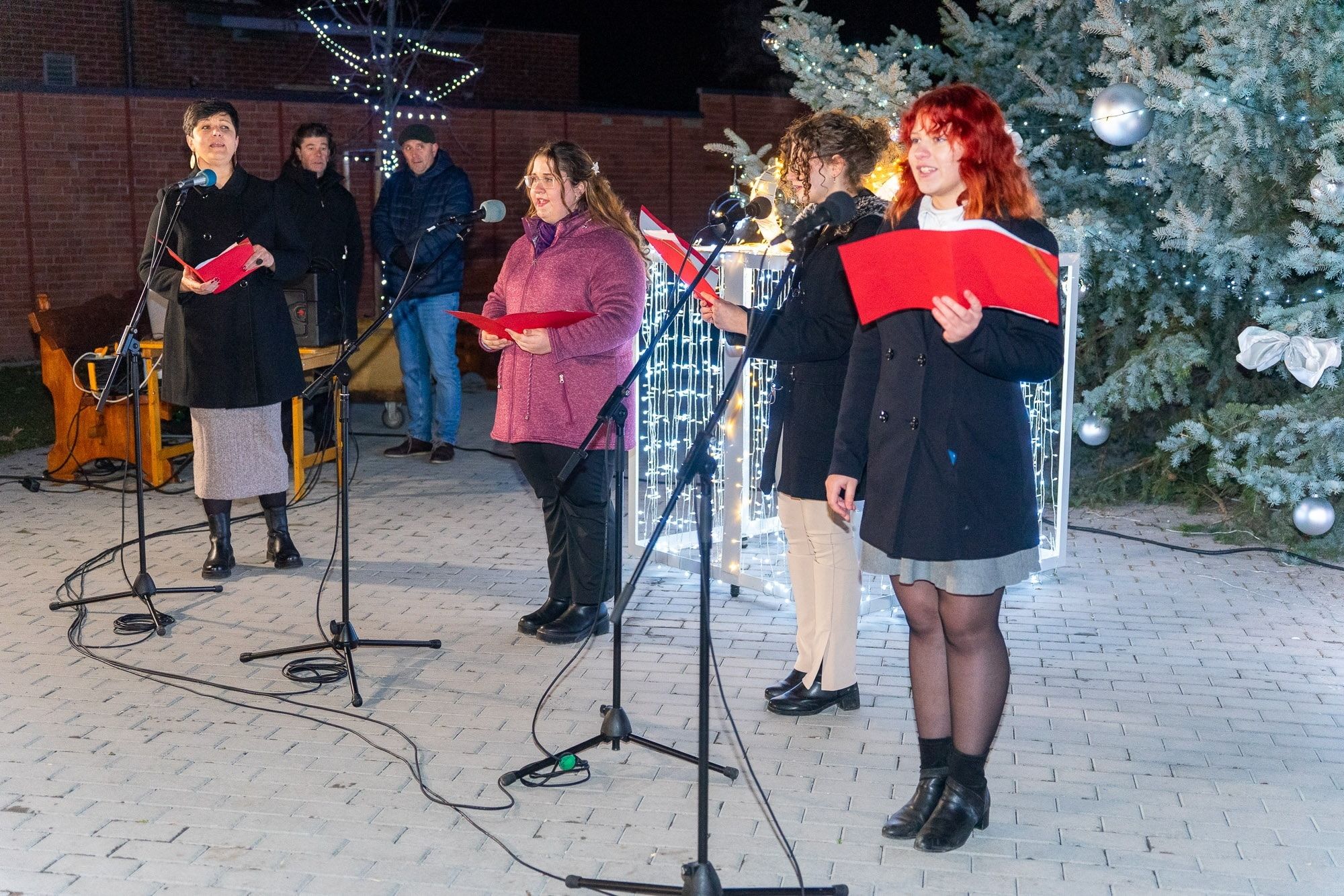 Székesfehérvári SZC Vajda János Technikum_Adventi gyertyagyújtás1.jpg